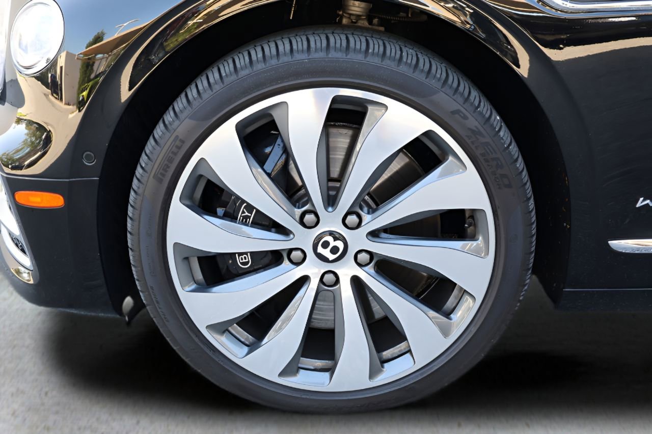 Certified 2020 Bentley Flying Spur W12 image 6