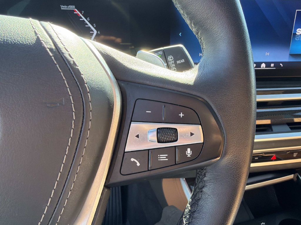Used 2024 BMW X5 sDrive40i w/ Parking Assistance Package RWD image 23