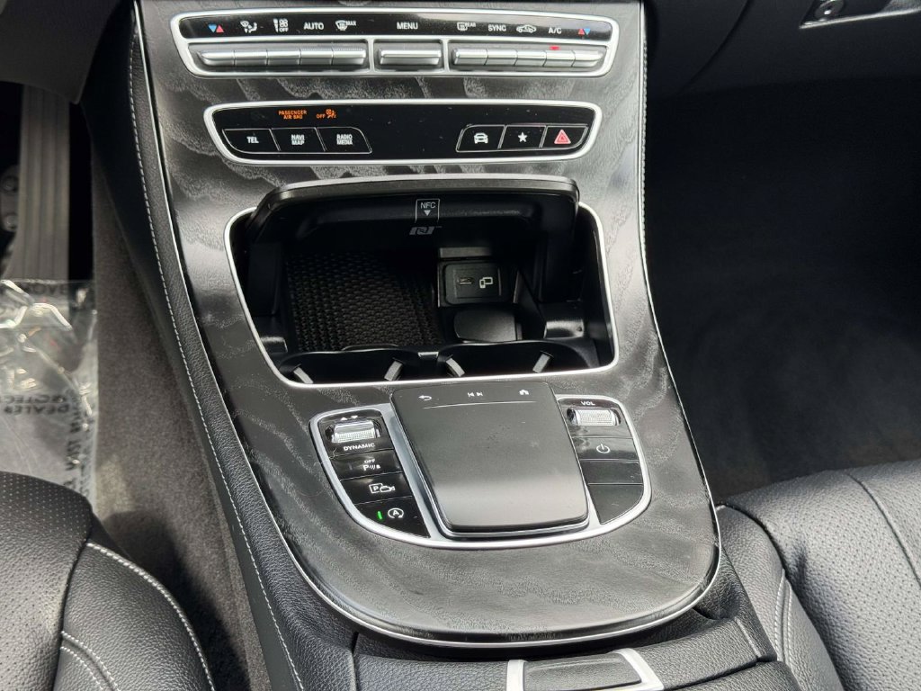 Used 2023 Mercedes-Benz E 350 4MATIC Sedan image 20