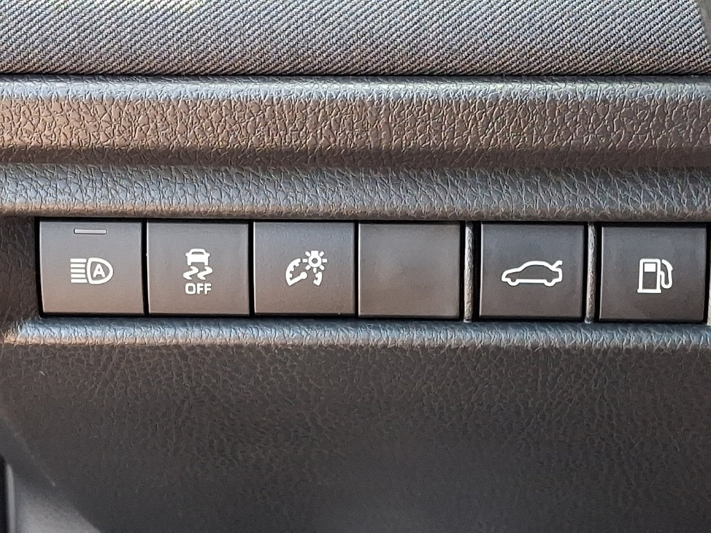 Used 2026 Toyota Camry LE FWD image 27