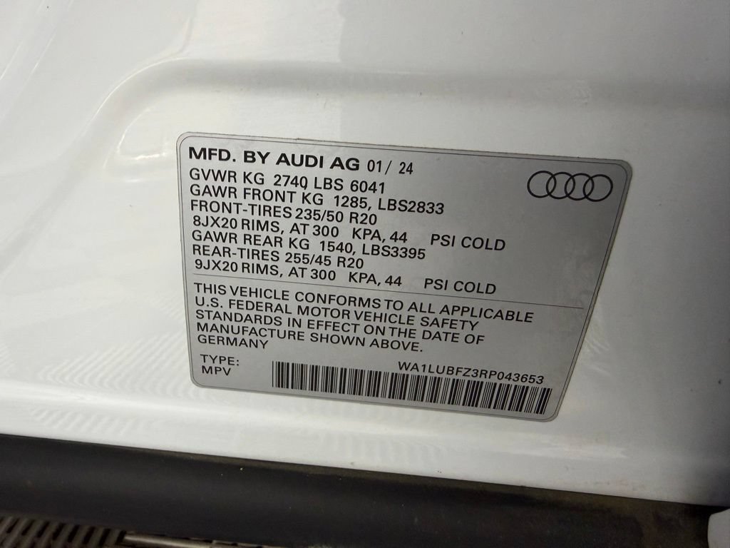Used 2024 Audi Q4 e-tron Premium Plus w/ Premium Plus AWD/4WD image 34