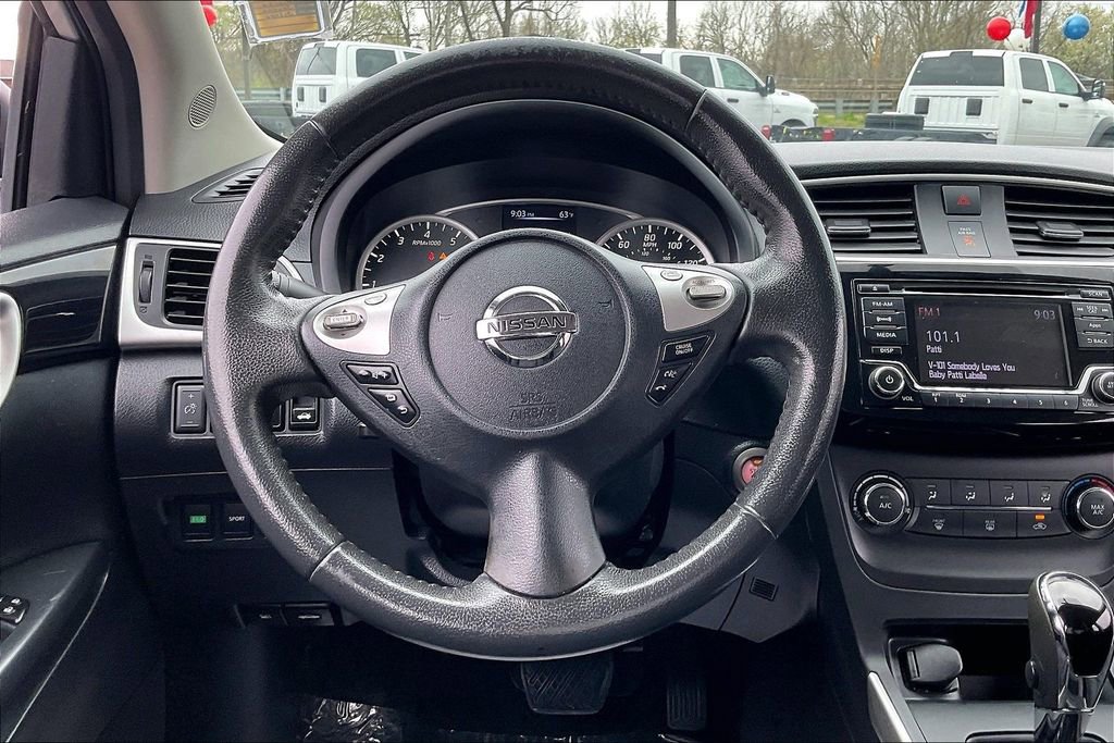 Used 2016 Nissan Sentra SV image 5