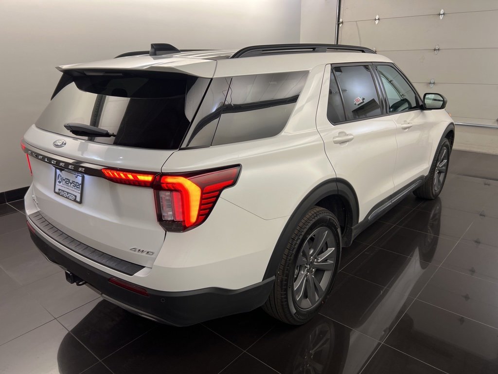 New 2025 Ford Explorer Active w/ Active Comfort Package image 6