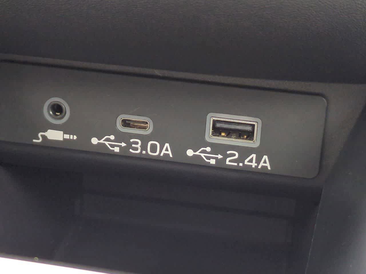 Used 2023 Subaru Outback Premium image 28