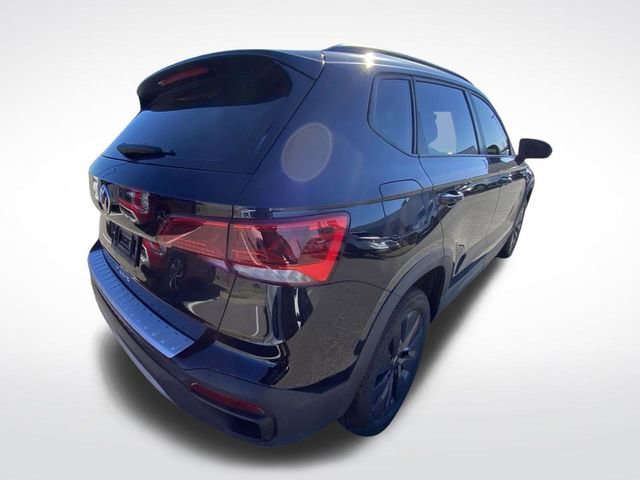 Used 2024 Volkswagen Taos S image 9