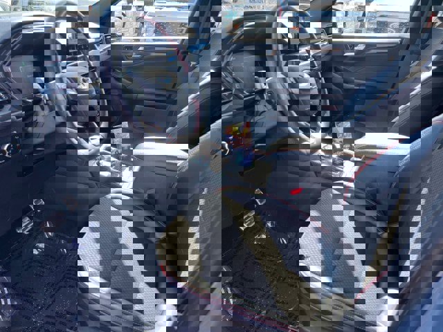Certified 2024 Ford Escape ST-Line Select image 7