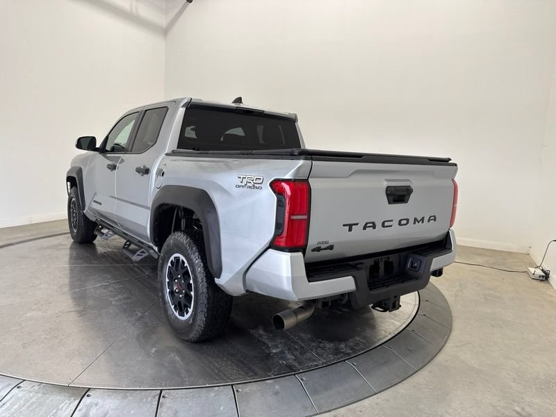 Used 2024 Toyota Tacoma TRD Off-Road AWD/4WD image 5