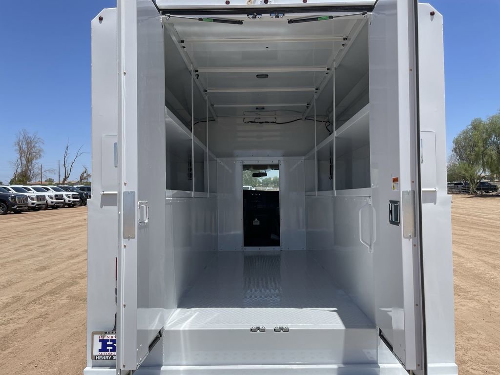 New 2025 GMC Savana 3500 Work Van w/ Power Convenience Package image 22