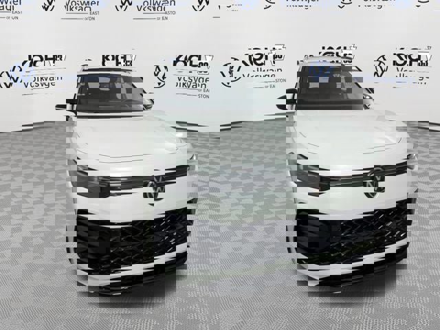 New 2025 Volkswagen Tiguan SE R-Line image 3