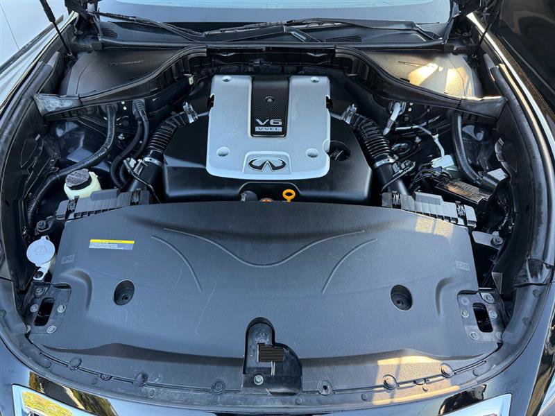 Used 2019 INFINITI Q70 Luxe image 39