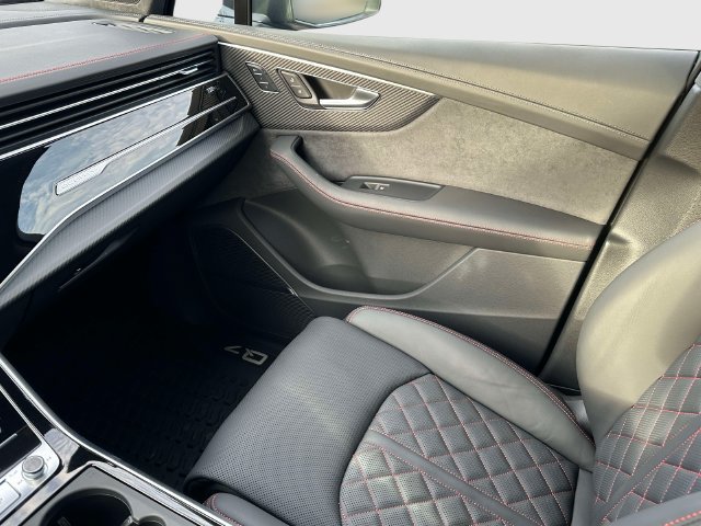 Certified 2026 Audi Q7 3.0T Prestige AWD/4WD image 34