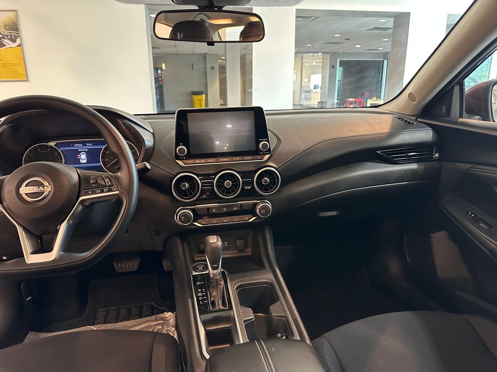 Used 2025 Nissan Sentra SV FWD image 34