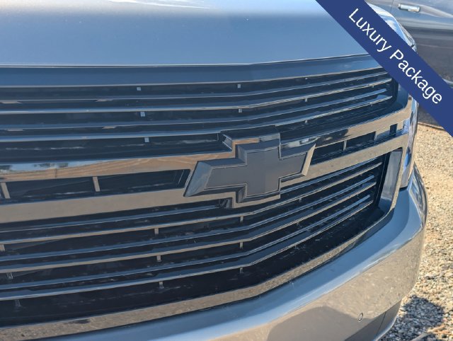 Used 2017 Chevrolet Tahoe LT w/ Luxury Package RWD image 5