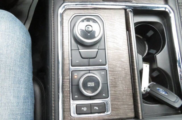 Used 2021 Ford Expedition Max Limited AWD/4WD image 26