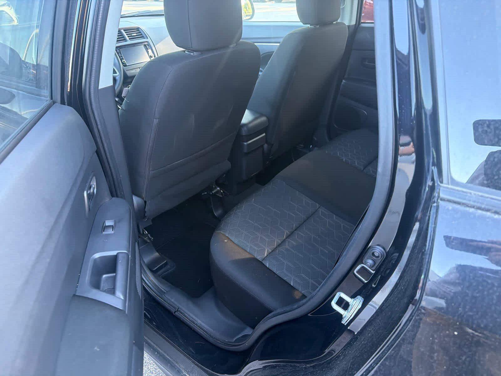 Used 2025 Mitsubishi Outlander Sport ES AWD/4WD image 6