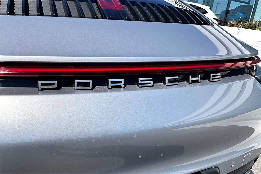 Used 2021 Porsche 911 Carrera RWD image 40