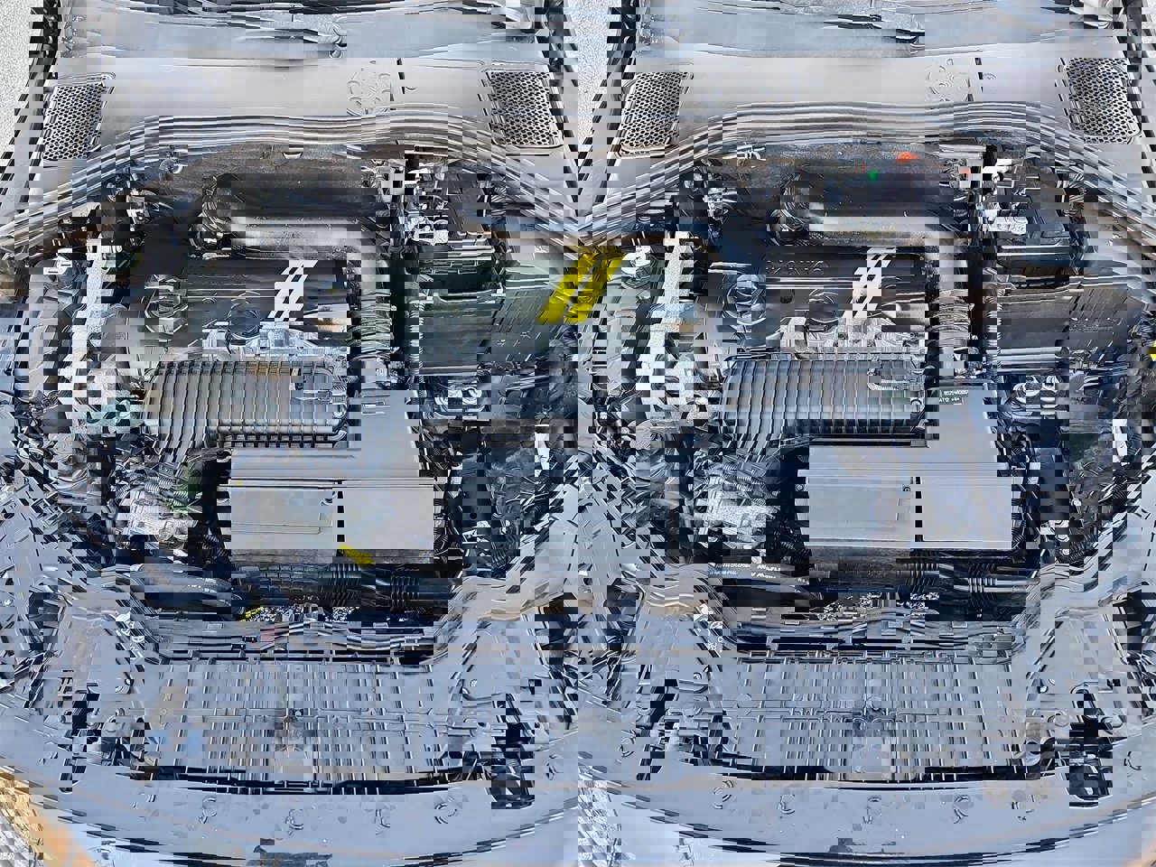 Used 2015 Volvo V60 T5 Platinum image 32