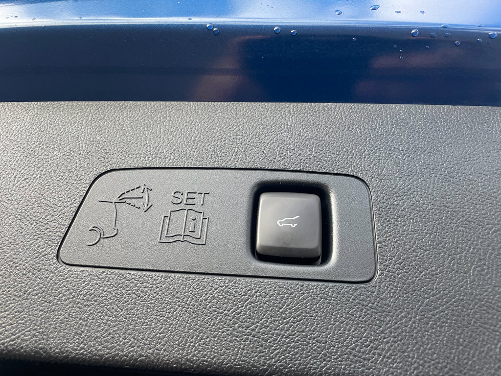 Used 2021 Lincoln Corsair Reserve w/ Equipment Group 201A image 7