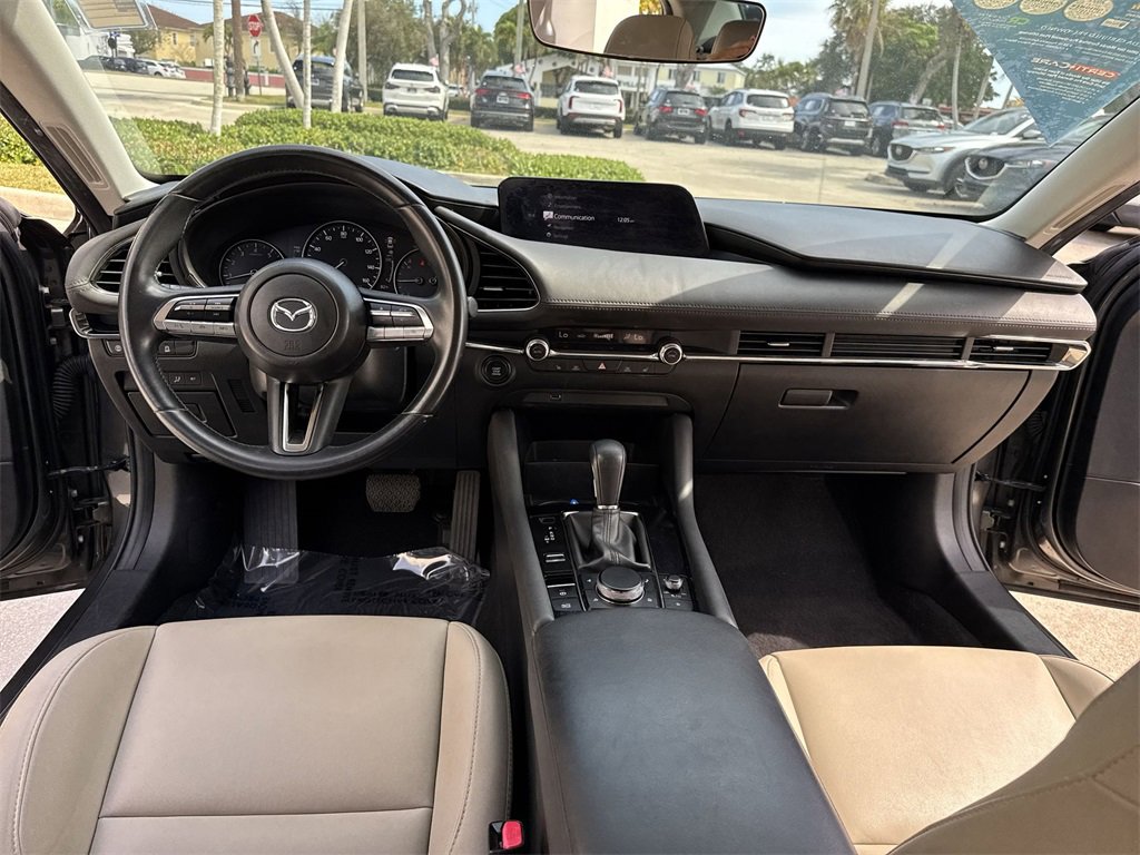 Used 2019 MAZDA MAZDA3 Sedan w/ Preferred Package image 37