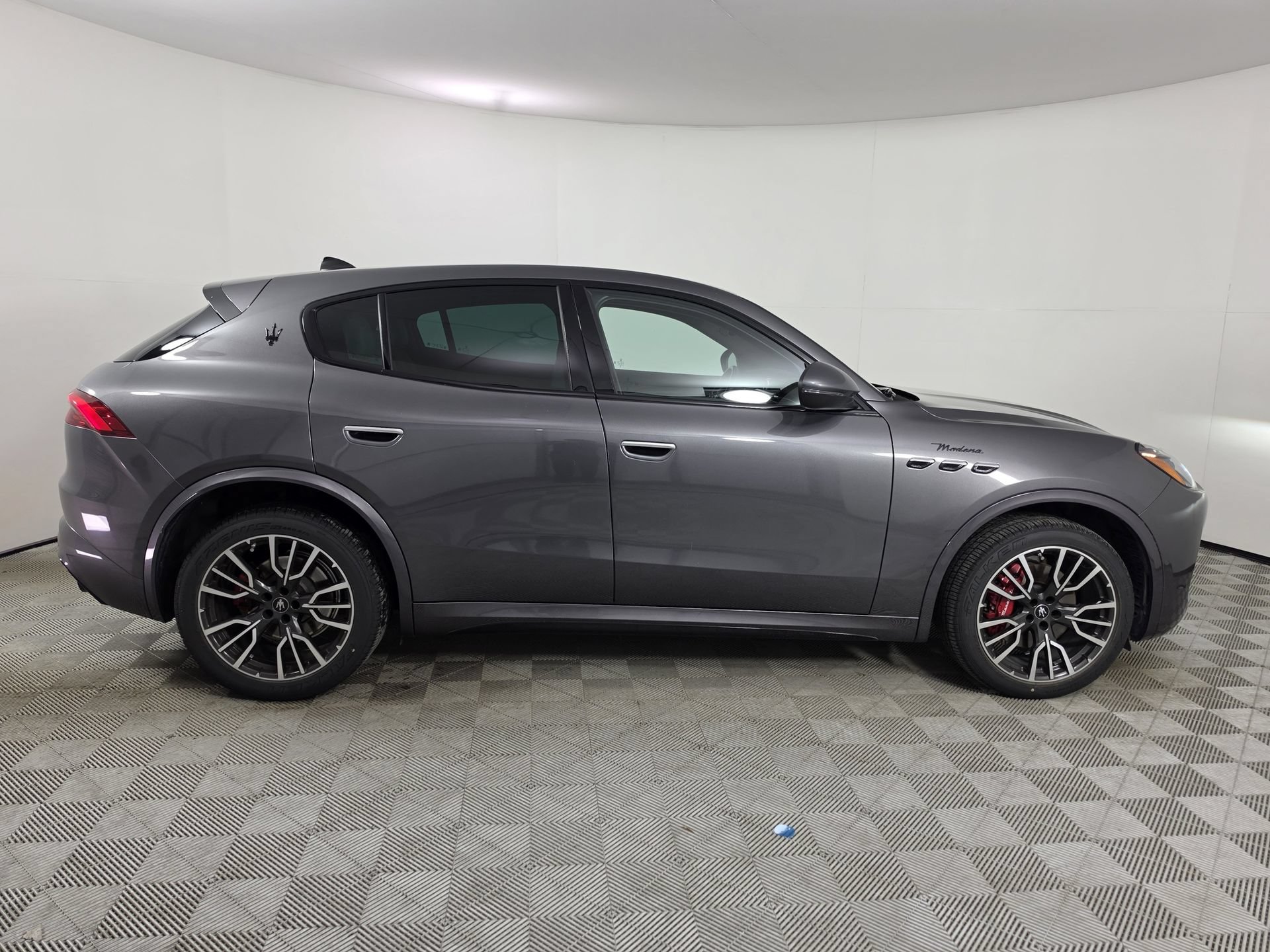 Used 2023 Maserati Grecale Modena AWD/4WD image 40