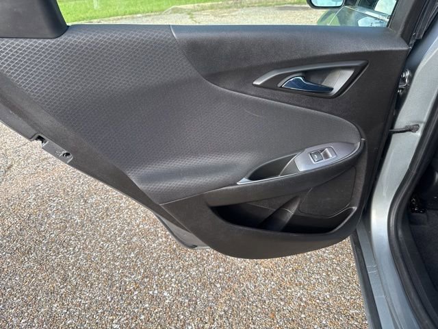 Used 2023 Chevrolet Malibu LT image 11