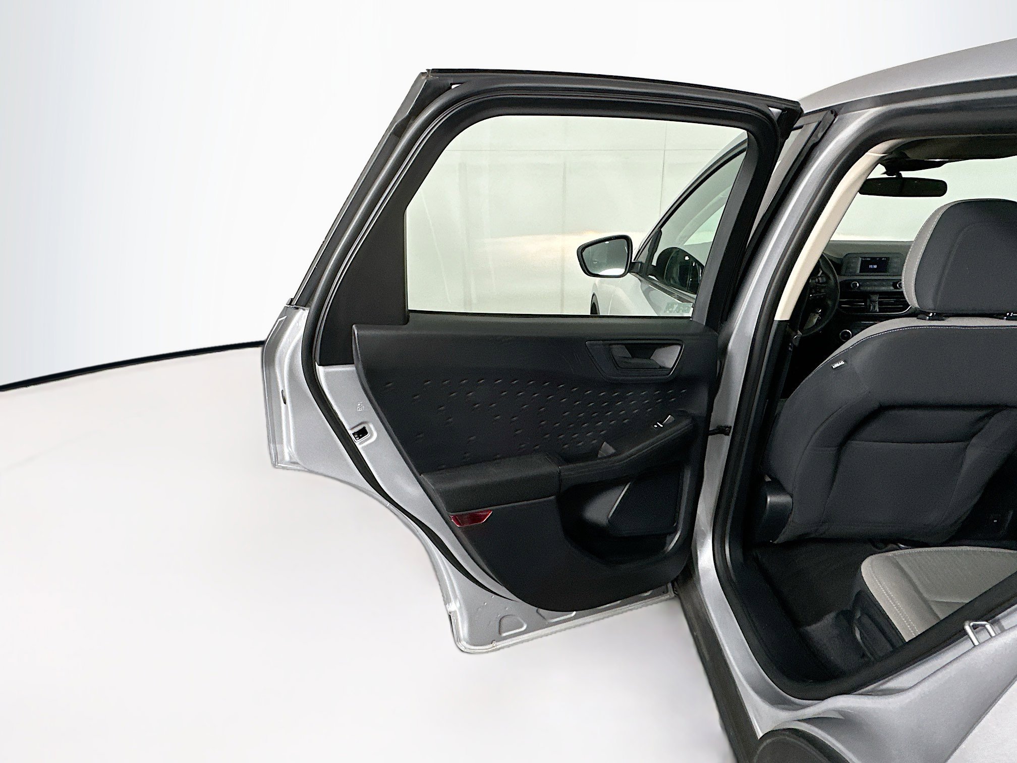 Used 2020 Ford Escape S image 24