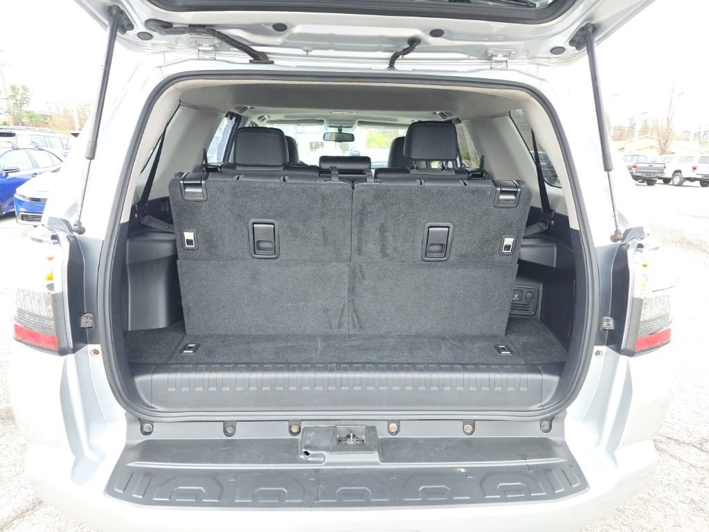 Used 2015 Toyota 4Runner SR5 Premium image 6