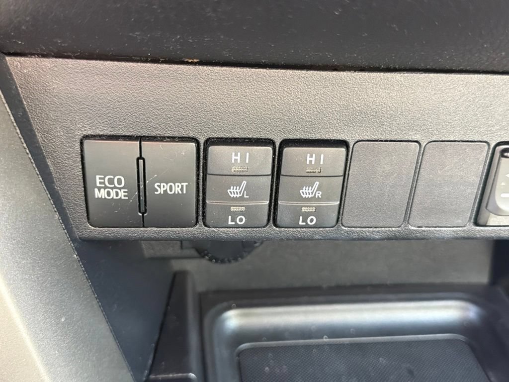 Used 2013 Toyota RAV4 Limited FWD image 30