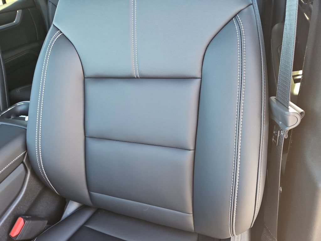 New 2026 GMC Acadia Elevation w/ Black Edition FWD image 12