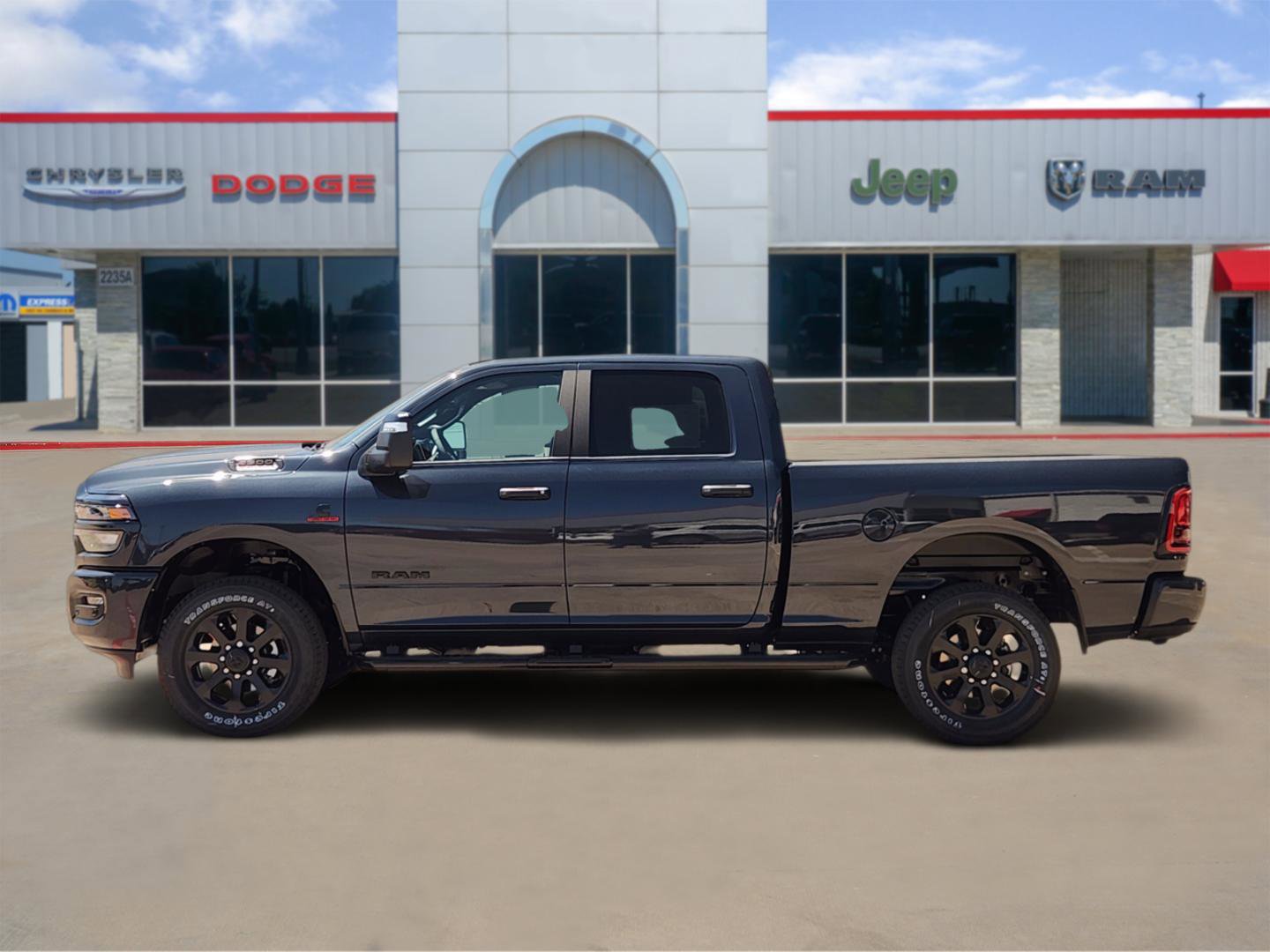 New 2026 RAM 2500 Lone Star AWD/4WD image 3