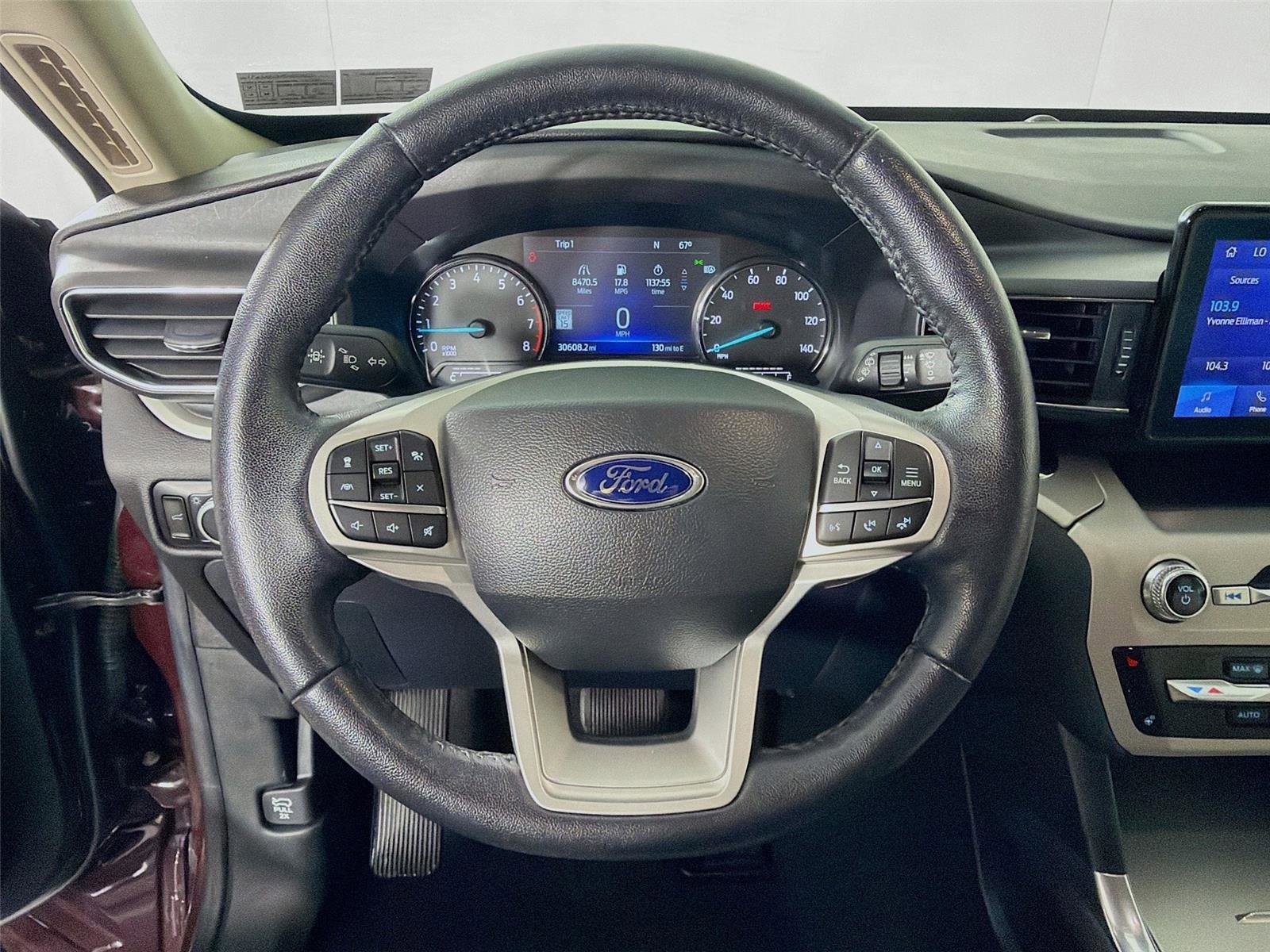 Used 2022 Ford Explorer XLT w/ Equipment Group 202A image 12