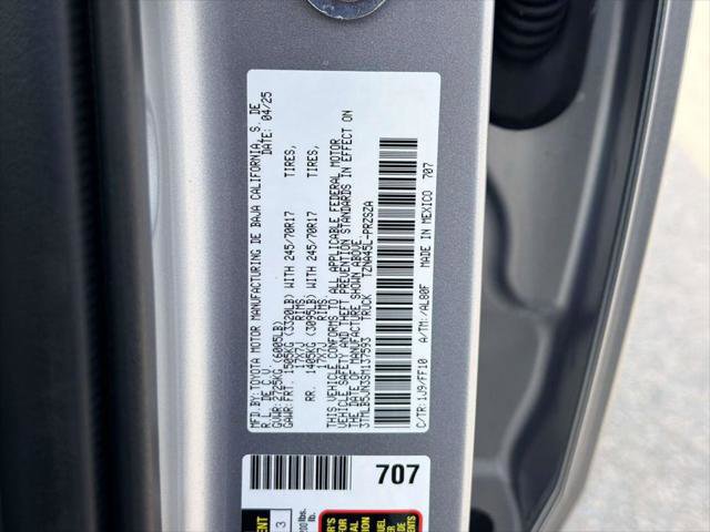 Certified 2025 Toyota Tacoma SR5 AWD/4WD image 26