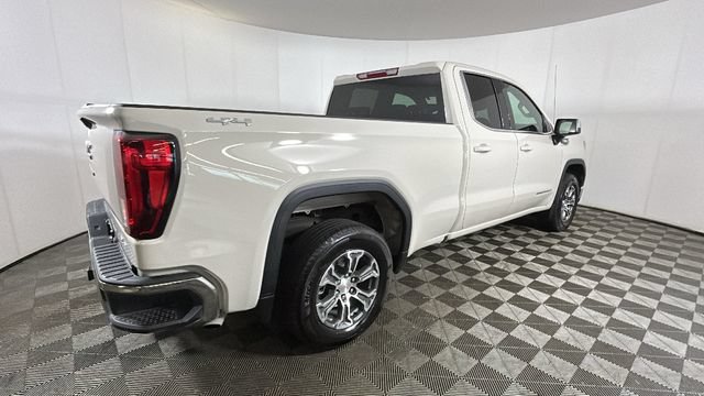 New 2026 GMC Sierra 1500 SLE AWD/4WD image 2