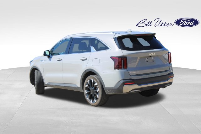 Used 2025 Kia Sorento EX FWD image 7