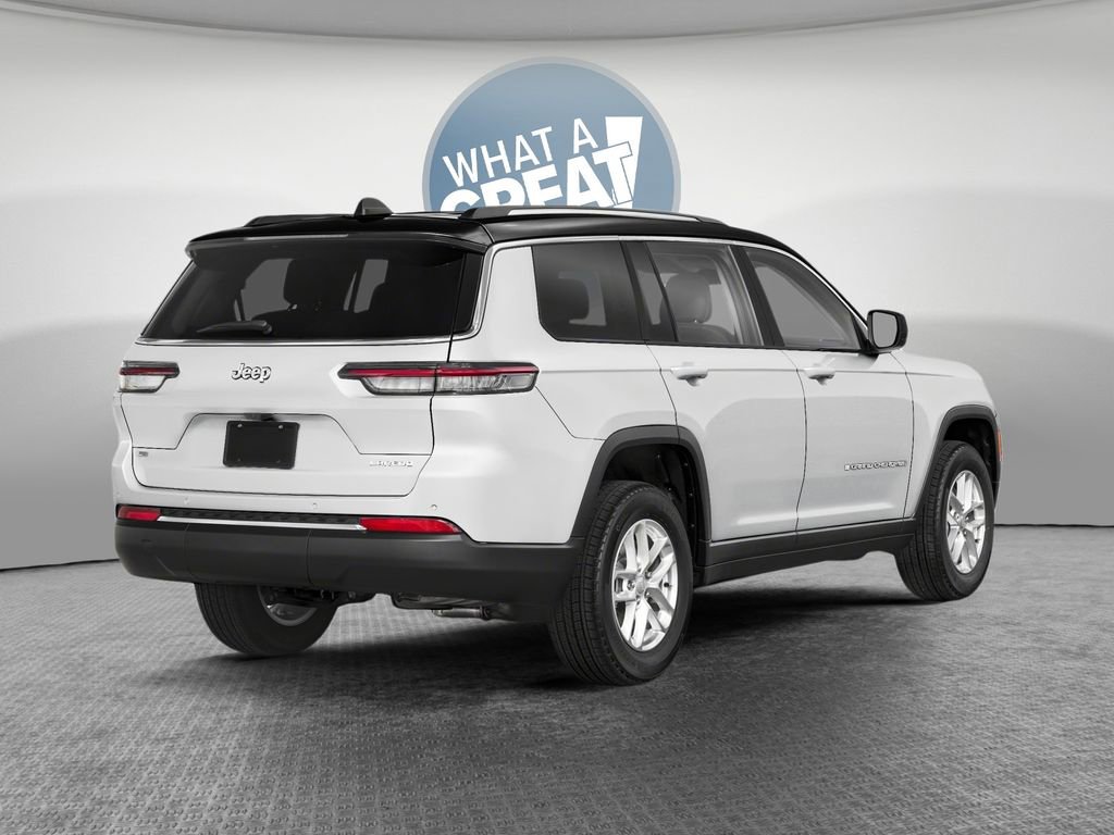 New 2025 Jeep Grand Cherokee L Limited w/ Black Appearance Package AWD/4WD image 4