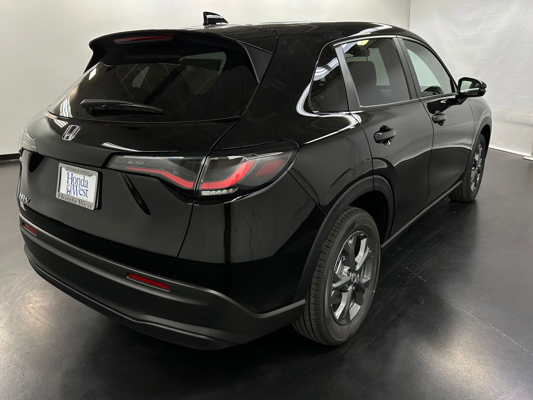 New 2026 Honda HR-V LX image 9