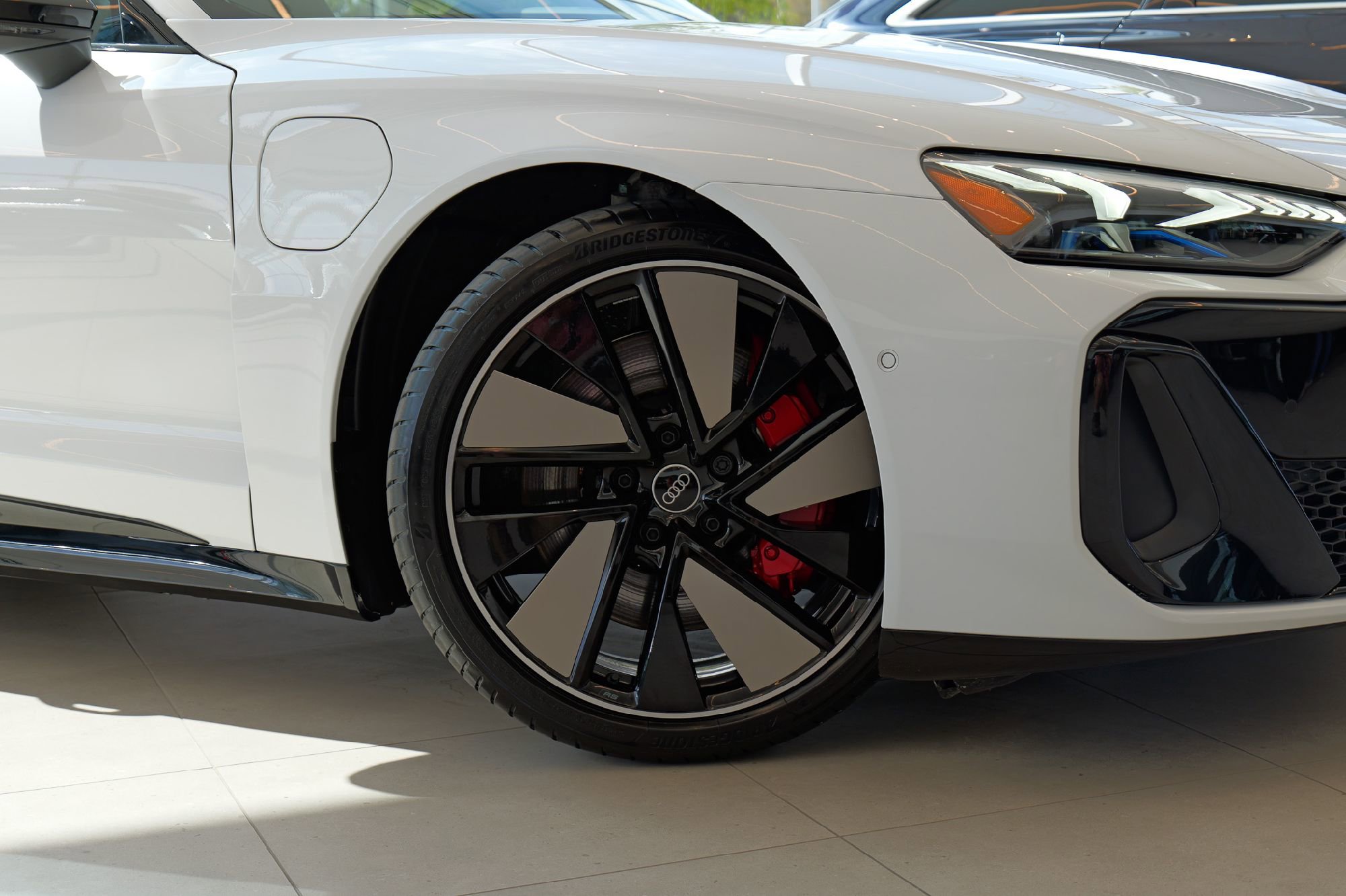 New 2026 Audi S e-tron GT Prestige image 2