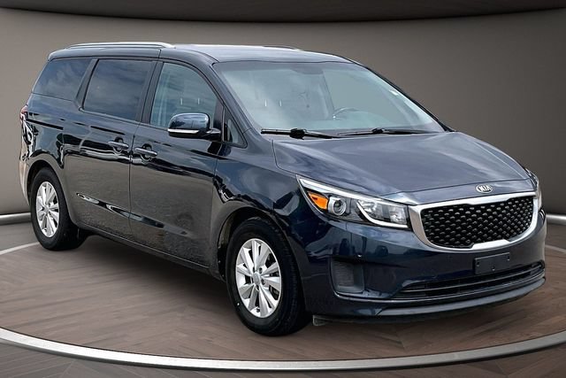 Used 2017 Kia Sedona LX w/ LX Essentials Premium Package FWD image 10