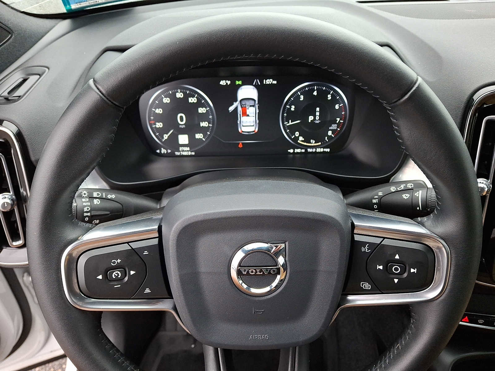 Used 2020 Volvo XC40 T5 Momentum image 20