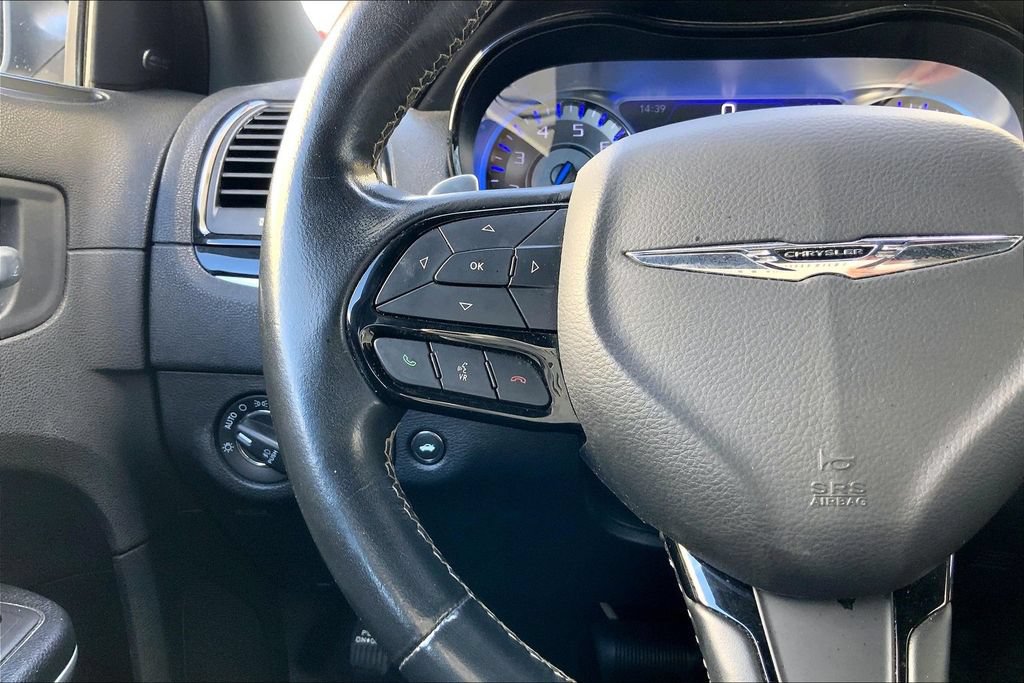 Used 2022 Chrysler 300 S RWD image 17