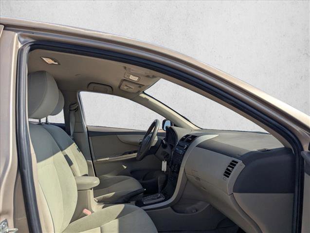 Used 2010 Toyota Corolla LE image 15