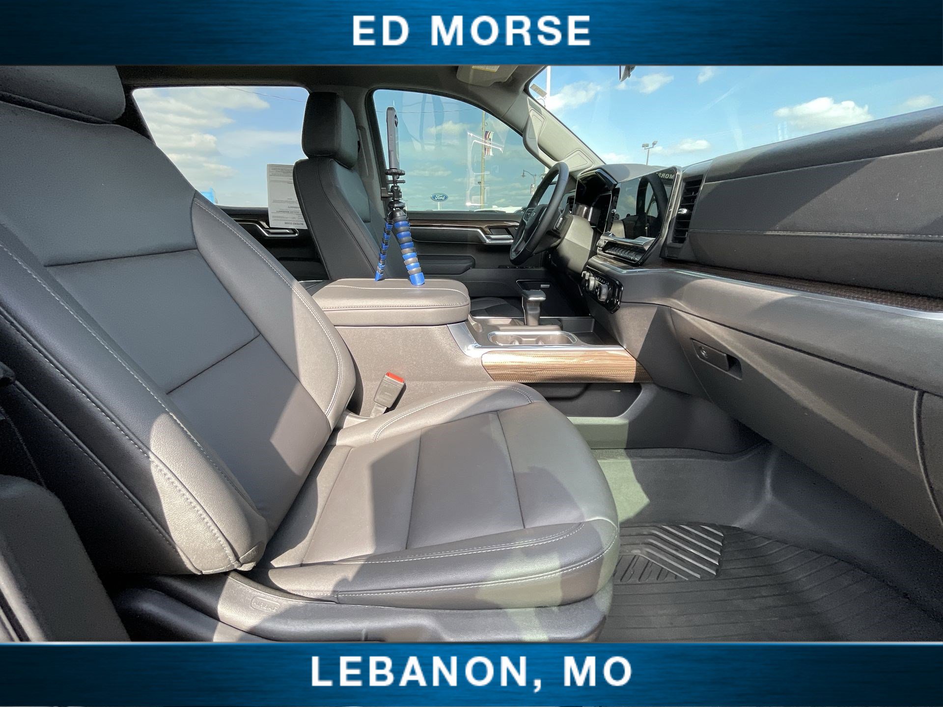 Used 2026 Chevrolet Silverado 1500 LT Trail Boss w/ LT Trail Boss Premium Package AWD/4WD image 27