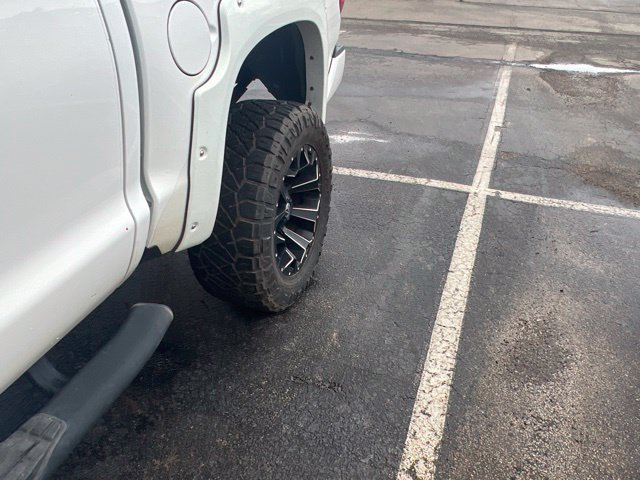 Used 2019 Toyota Tundra SR5 w/ SR5 Upgrade Package AWD/4WD image 8
