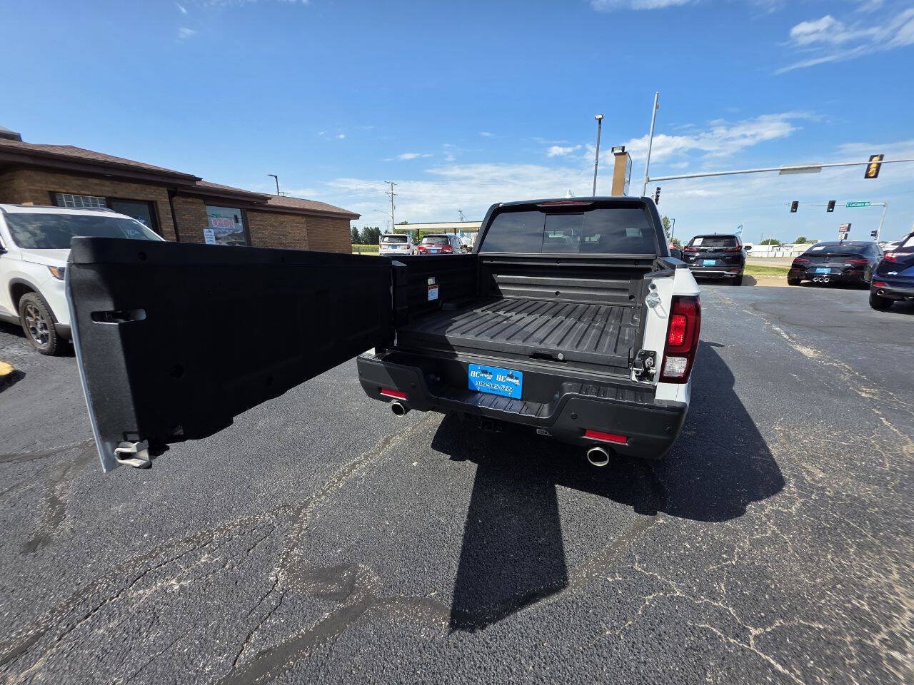 Used 2025 Honda Ridgeline Black Edition image 37