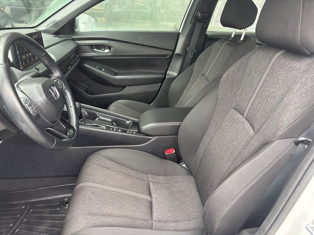 Used 2025 Honda Accord Sport image 9