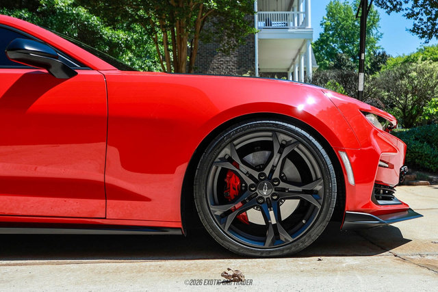 Used 2022 Chevrolet Camaro SS RWD image 11