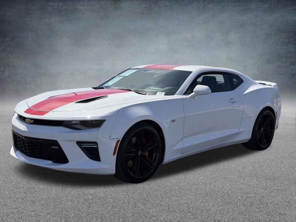 Used 2017 Chevrolet Camaro SS RWD image 8