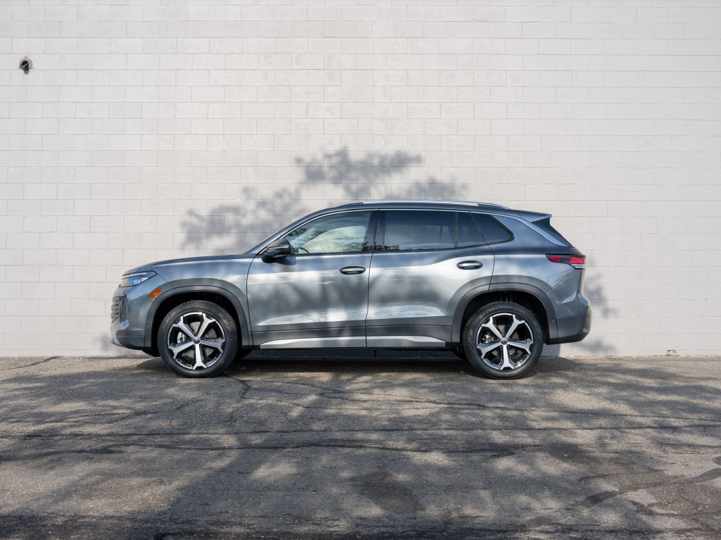 New 2026 Volkswagen Tiguan SE AWD/4WD image 3