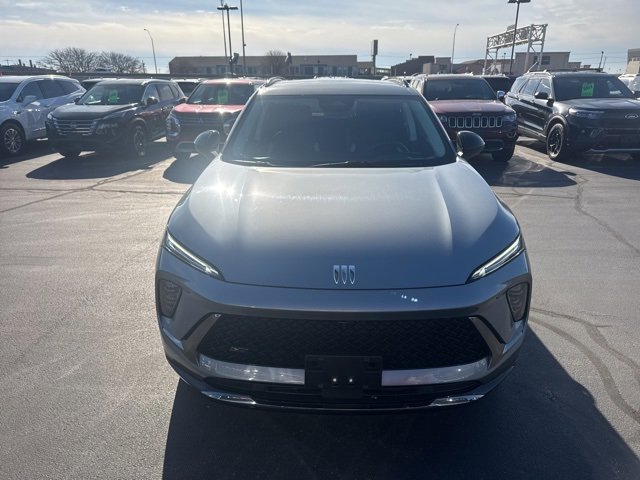 Used 2025 Buick Envision Sport Touring image 9