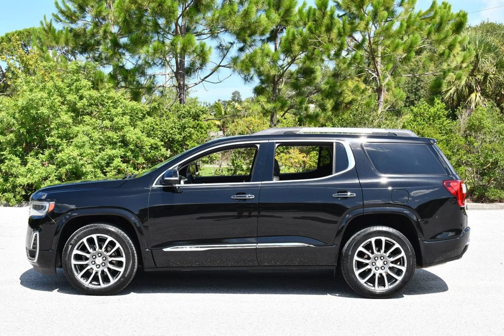 Used 2021 GMC Acadia Denali w/ Denali Technology Package FWD image 27